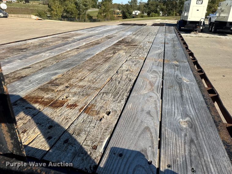 image for item EF2204 2011 Trailerman equipment trailer