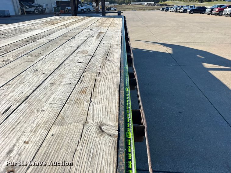 image for item EF2204 2011 Trailerman equipment trailer