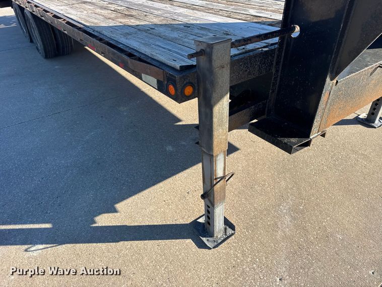 image for item EF2204 2011 Trailerman equipment trailer