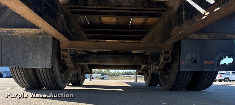 image for item EF2204 2011 Trailerman equipment trailer