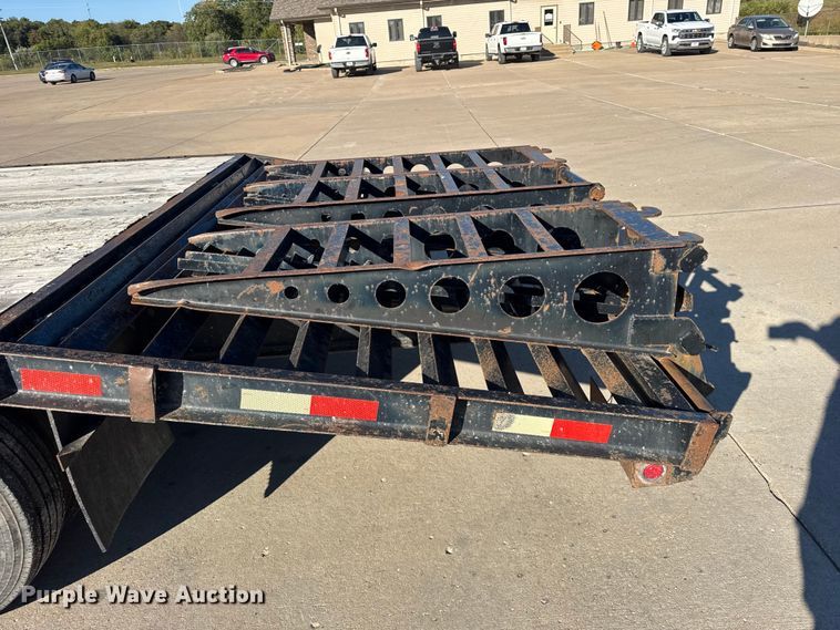 image for item EF2204 2011 Trailerman equipment trailer