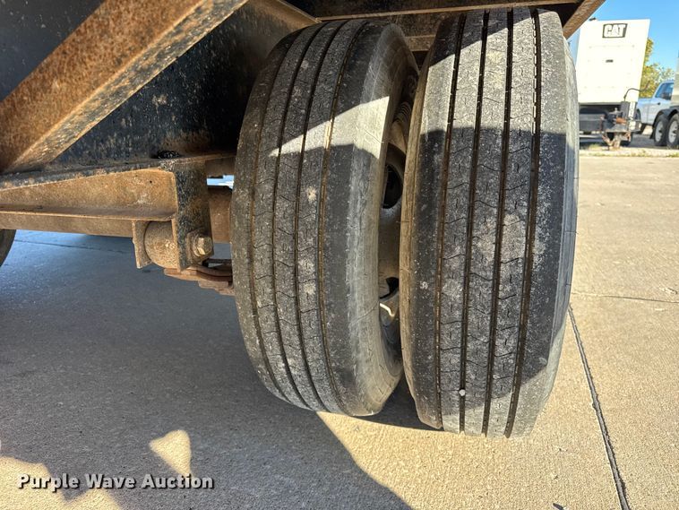 image for item EF2204 2011 Trailerman equipment trailer