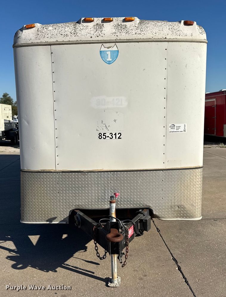 image for item EF2207 2006 Interstate T720TA3 enclosed cargo trailer