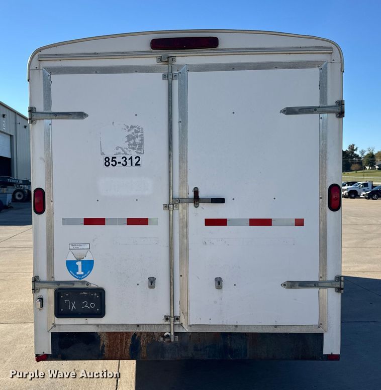 image for item EF2207 2006 Interstate T720TA3 enclosed cargo trailer