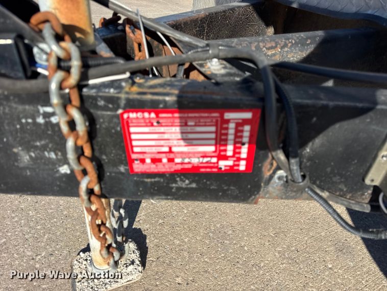 image for item EF2207 2006 Interstate T720TA3 enclosed cargo trailer