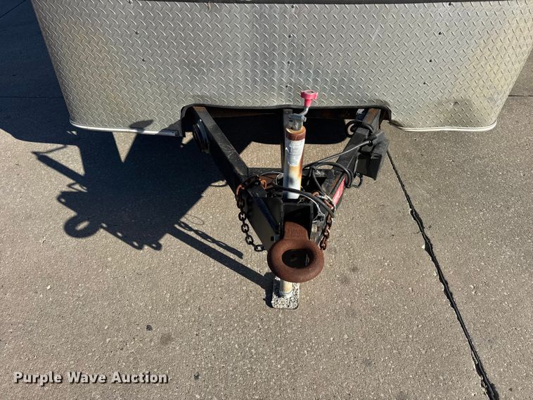 image for item EF2207 2006 Interstate T720TA3 enclosed cargo trailer