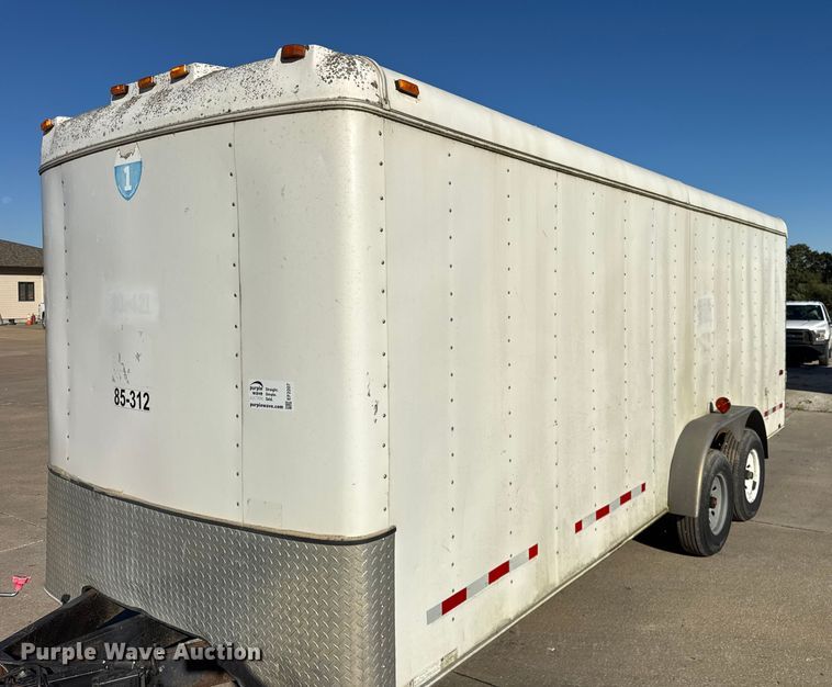 image for item EF2207 2006 Interstate T720TA3 enclosed cargo trailer