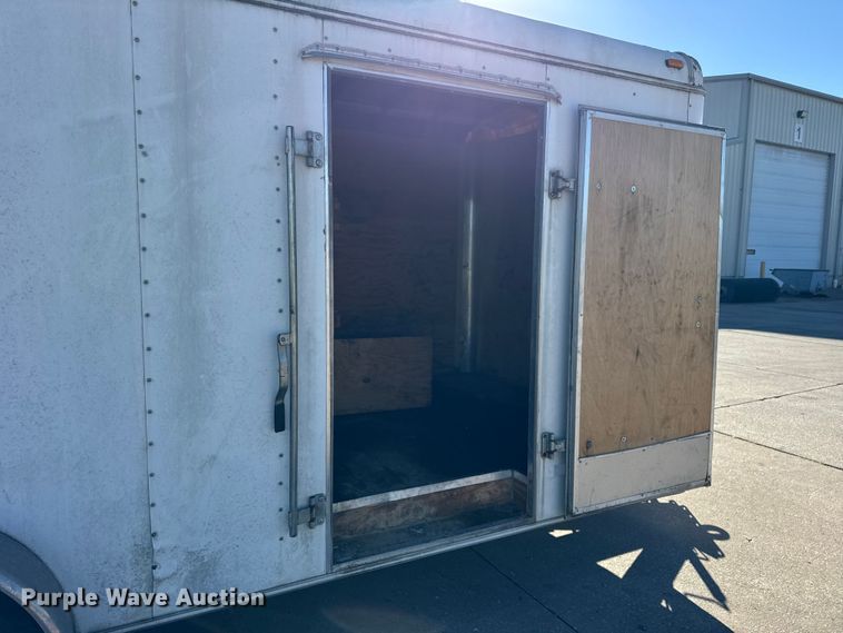 image for item EF2207 2006 Interstate T720TA3 enclosed cargo trailer