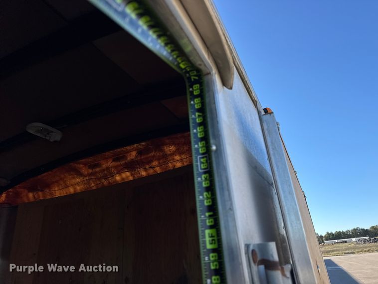 image for item EF2207 2006 Interstate T720TA3 enclosed cargo trailer