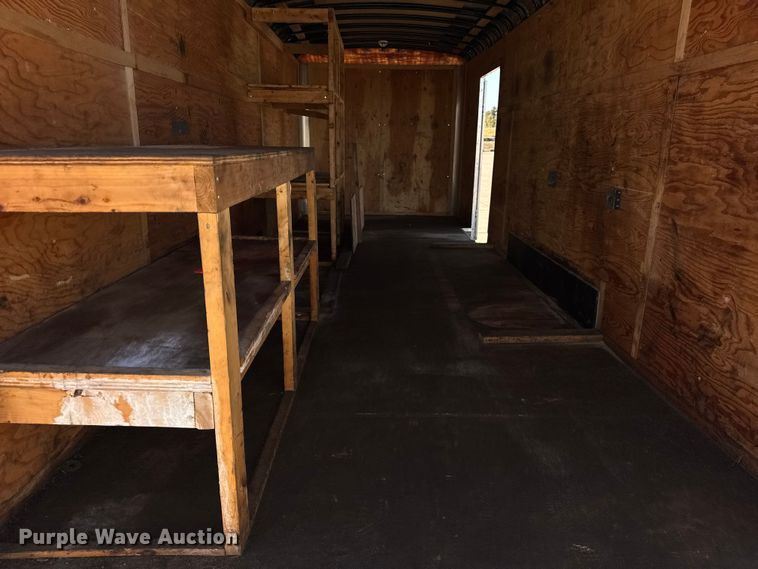 image for item EF2207 2006 Interstate T720TA3 enclosed cargo trailer