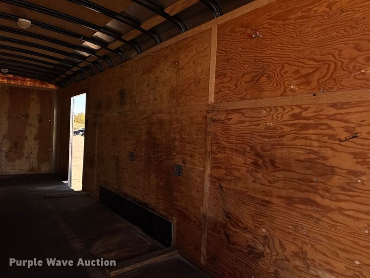 image for item EF2207 2006 Interstate T720TA3 enclosed cargo trailer