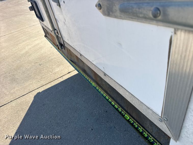 image for item EF2207 2006 Interstate T720TA3 enclosed cargo trailer