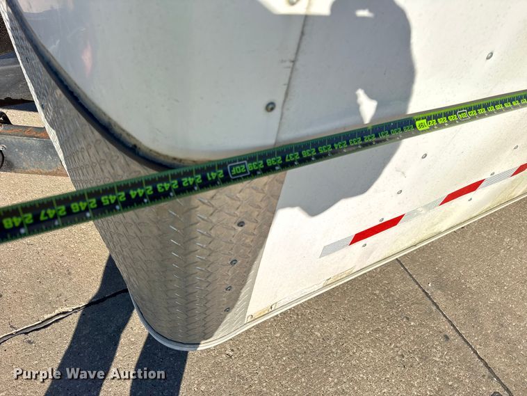 image for item EF2207 2006 Interstate T720TA3 enclosed cargo trailer