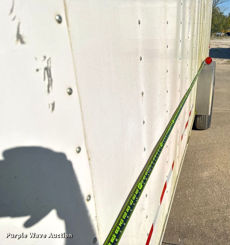 image for item EF2207 2006 Interstate T720TA3 enclosed cargo trailer