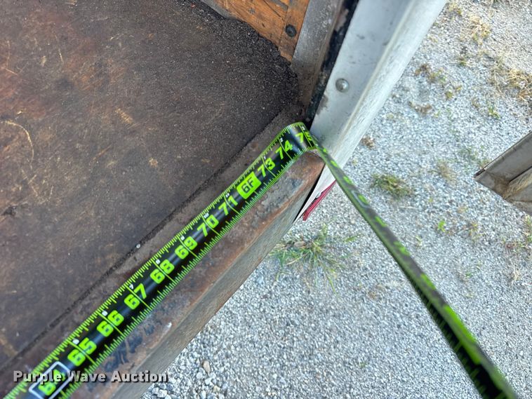 image for item EF2207 2006 Interstate T720TA3 enclosed cargo trailer