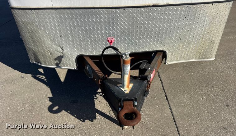 image for item EF2208 2006 Interstate T1718 TA3 enclosed cargo trailer