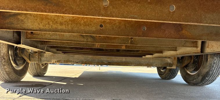 image for item EF2208 2006 Interstate T1718 TA3 enclosed cargo trailer