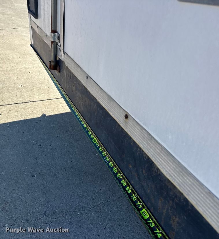 image for item EF2208 2006 Interstate T1718 TA3 enclosed cargo trailer