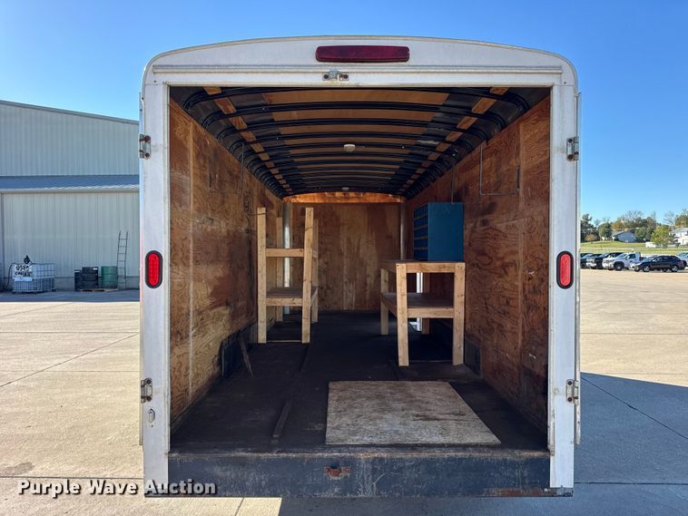 image for item EF2208 2006 Interstate T1718 TA3 enclosed cargo trailer