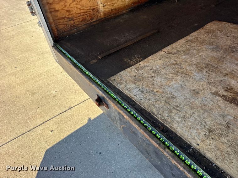 image for item EF2208 2006 Interstate T1718 TA3 enclosed cargo trailer