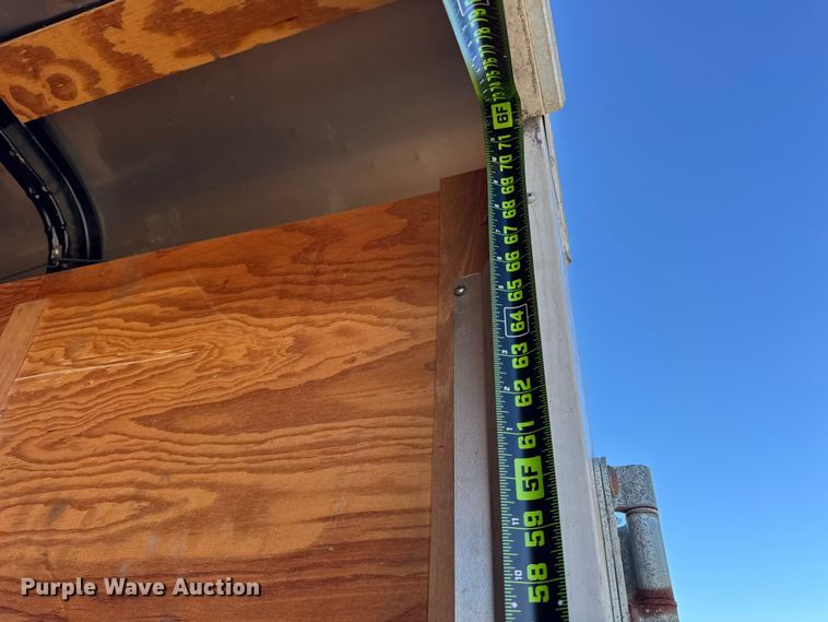 image for item EF2208 2006 Interstate T1718 TA3 enclosed cargo trailer