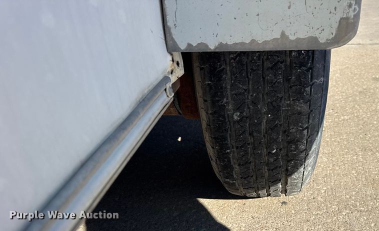 image for item EF2208 2006 Interstate T1718 TA3 enclosed cargo trailer