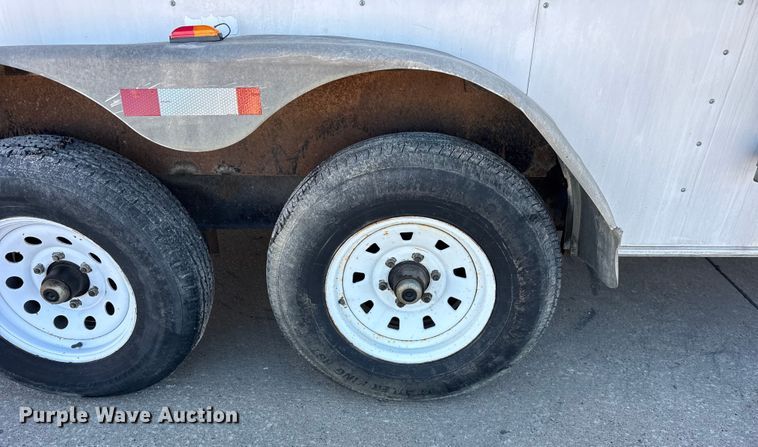 image for item EF2208 2006 Interstate T1718 TA3 enclosed cargo trailer