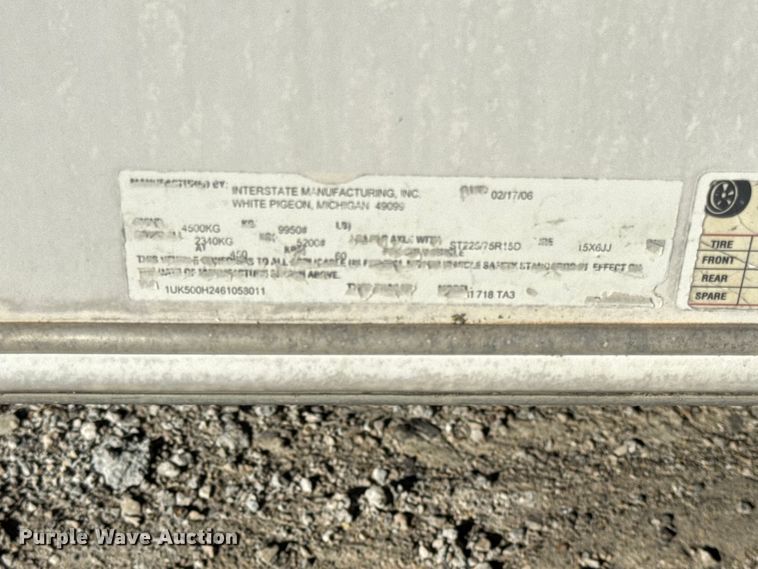 image for item EF2208 2006 Interstate T1718 TA3 enclosed cargo trailer