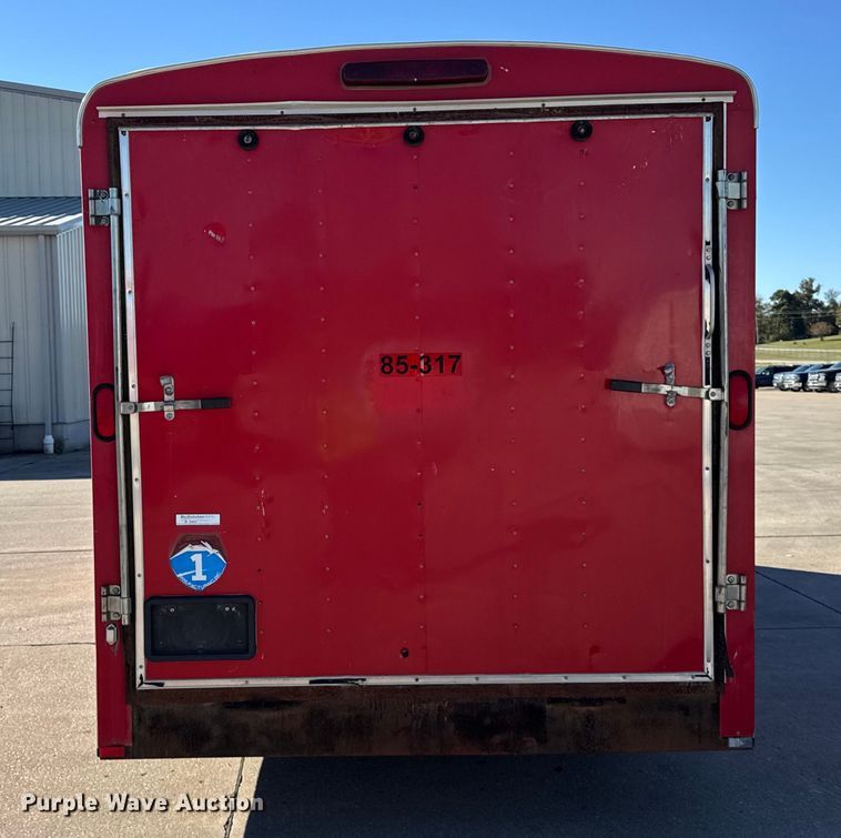 image for item EF2209 2009 Interstate I720TA3 enclosed cargo trailer