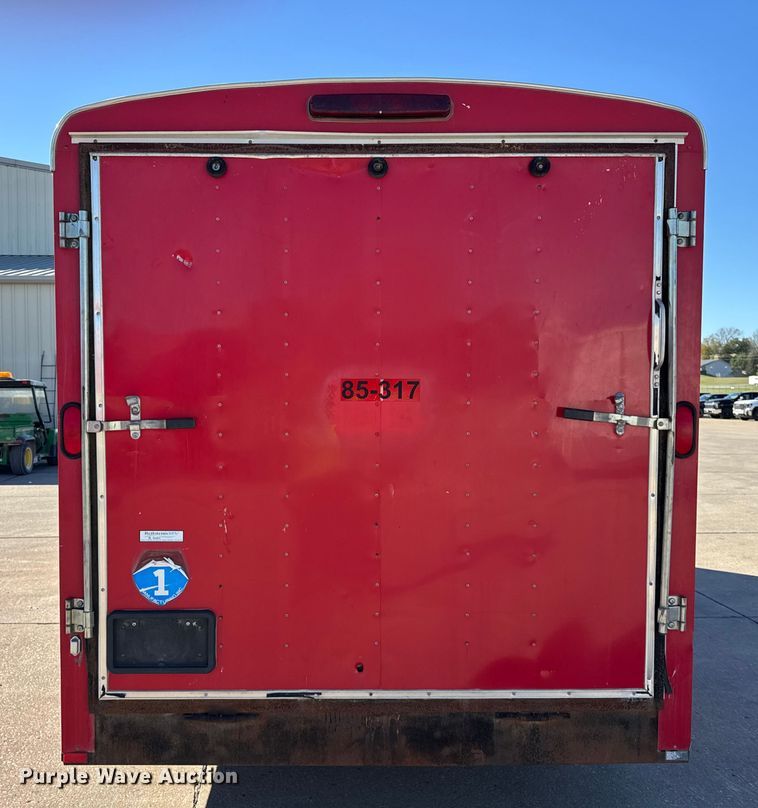 image for item EF2209 2009 Interstate I720TA3 enclosed cargo trailer