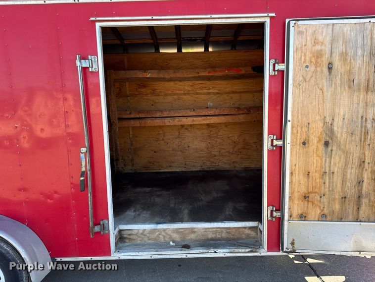 image for item EF2209 2009 Interstate I720TA3 enclosed cargo trailer