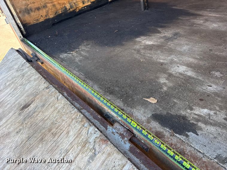 image for item EF2209 2009 Interstate I720TA3 enclosed cargo trailer