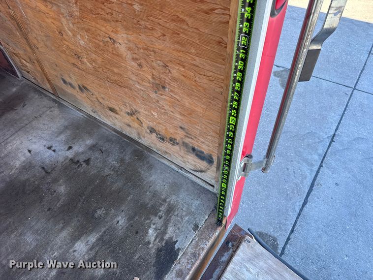 image for item EF2209 2009 Interstate I720TA3 enclosed cargo trailer