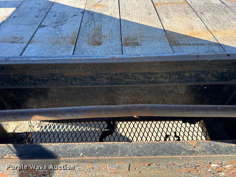 image for item EF2211 2007 Trailerman equipment trailer