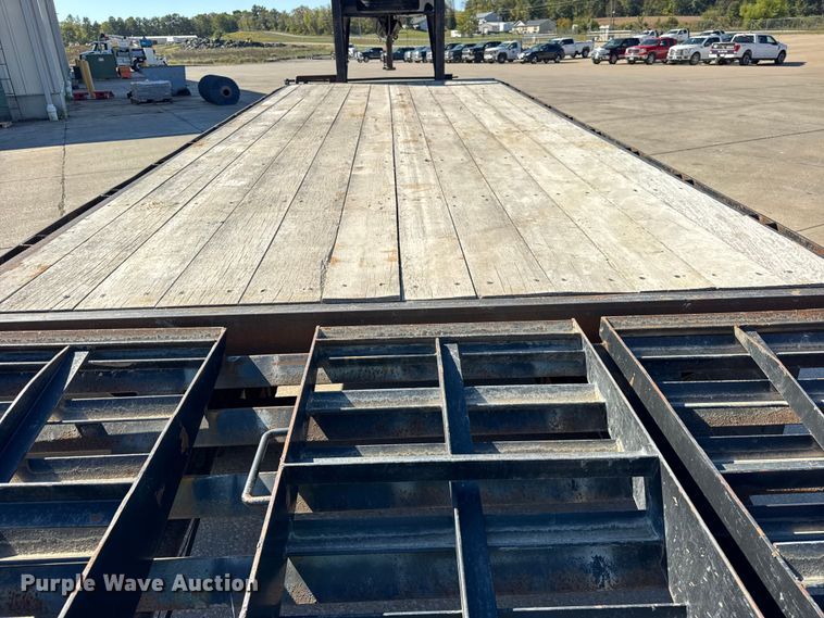 image for item EF2211 2007 Trailerman equipment trailer