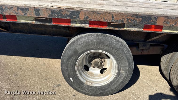 image for item EF2211 2007 Trailerman equipment trailer