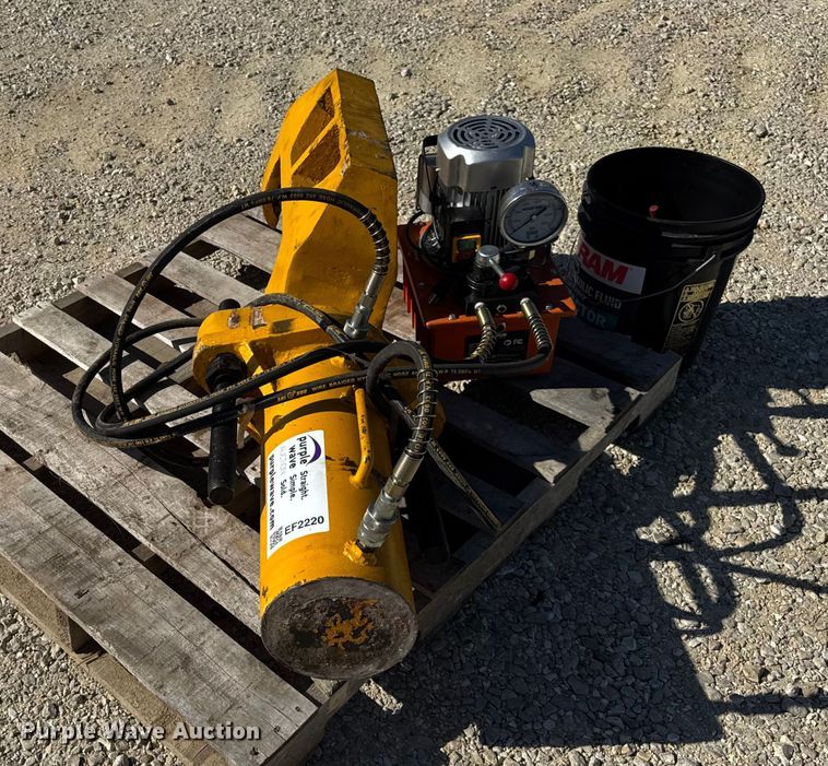 image for item EF2220 Track pin press