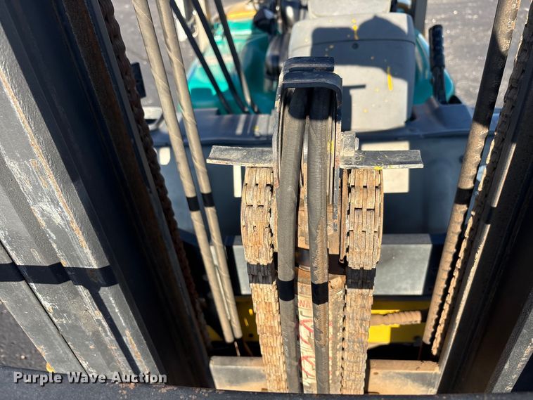 image for item EF6072 Komatsu F G25T-14 forklift