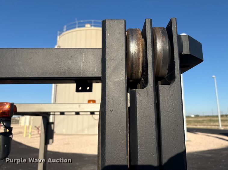 image for item EF6072 Komatsu F G25T-14 forklift