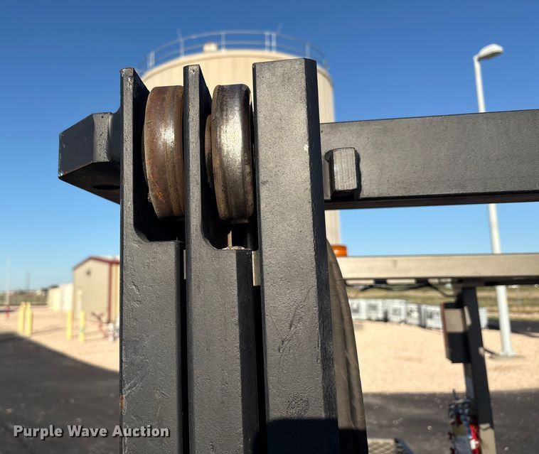 image for item EF6072 Komatsu F G25T-14 forklift