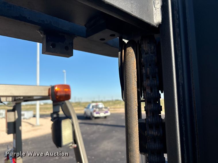 image for item EF6072 Komatsu F G25T-14 forklift