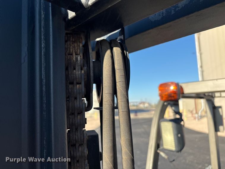 image for item EF6072 Komatsu F G25T-14 forklift