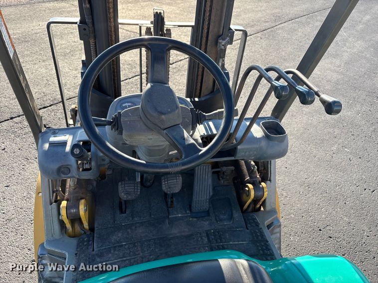 image for item EF6072 Komatsu F G25T-14 forklift