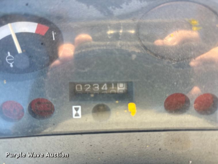 image for item EF6072 Komatsu F G25T-14 forklift