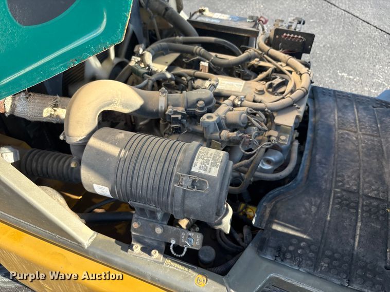 image for item EF6072 Komatsu F G25T-14 forklift