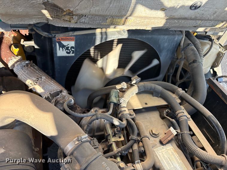 image for item EF6072 Komatsu F G25T-14 forklift