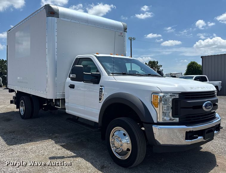 image for item EG6076 2017 Ford F450 Super Duty XL box truck