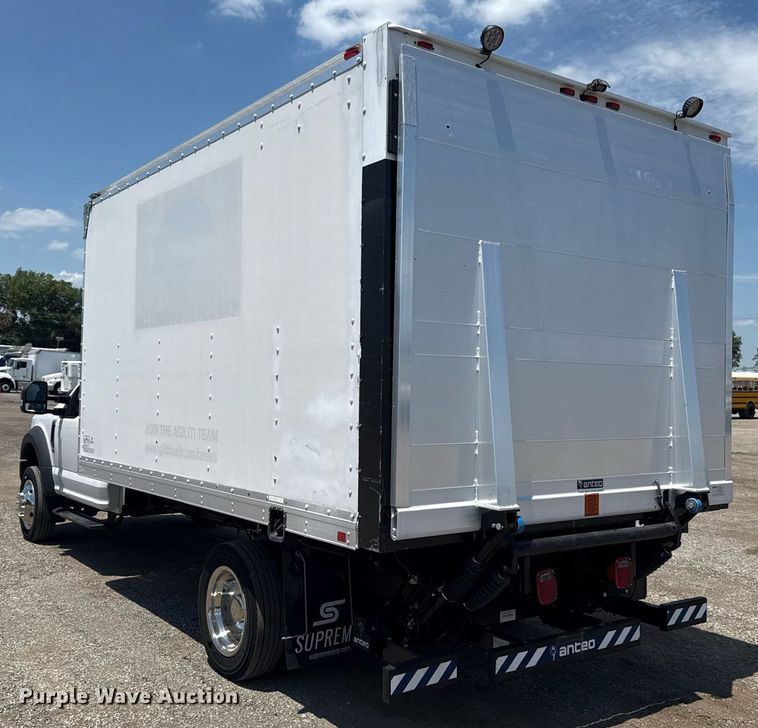 image for item EG6076 2017 Ford F450 Super Duty XL box truck