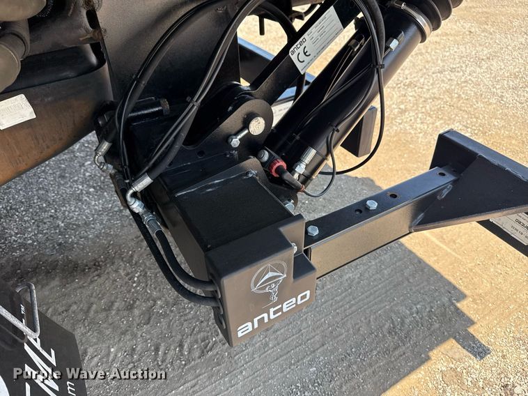 image for item EG6076 2017 Ford F450 Super Duty XL box truck