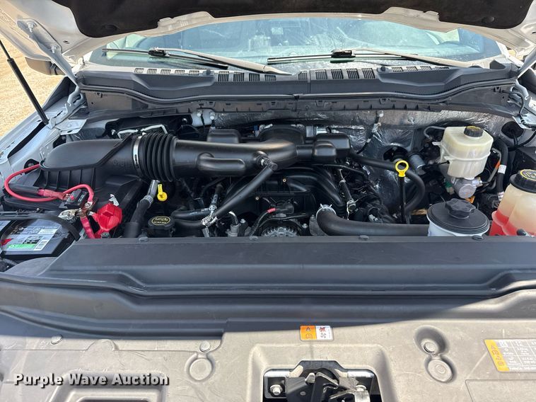 image for item EG6076 2017 Ford F450 Super Duty XL box truck